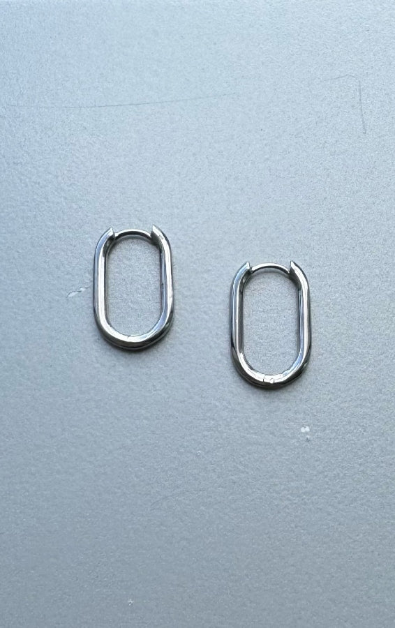 14K White Gold Paperclip Hoop